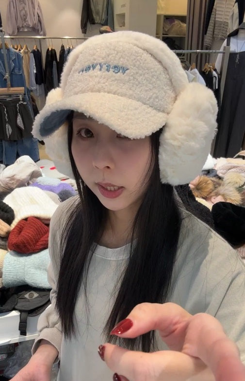 1C213 羔羊毛棒球帽