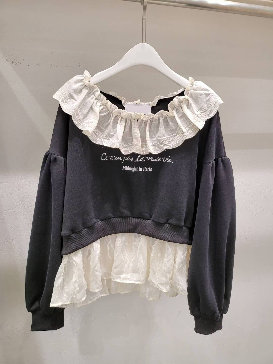 10A120 荷葉拼接字母衛衣