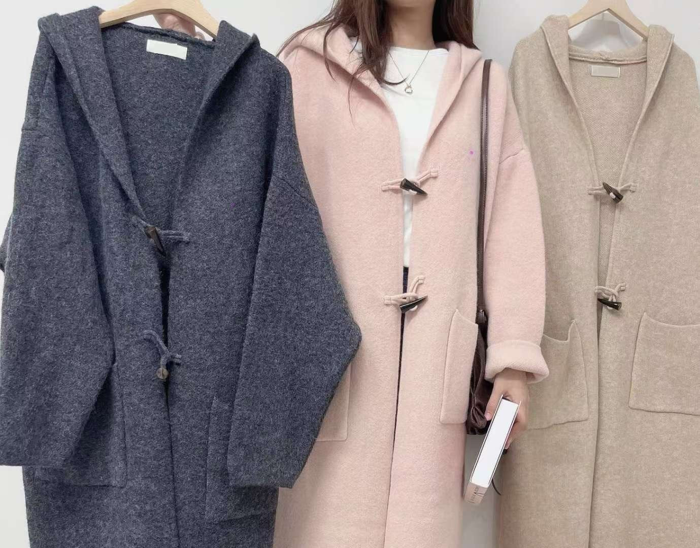 10D125 連帽牛角扣針織長外套