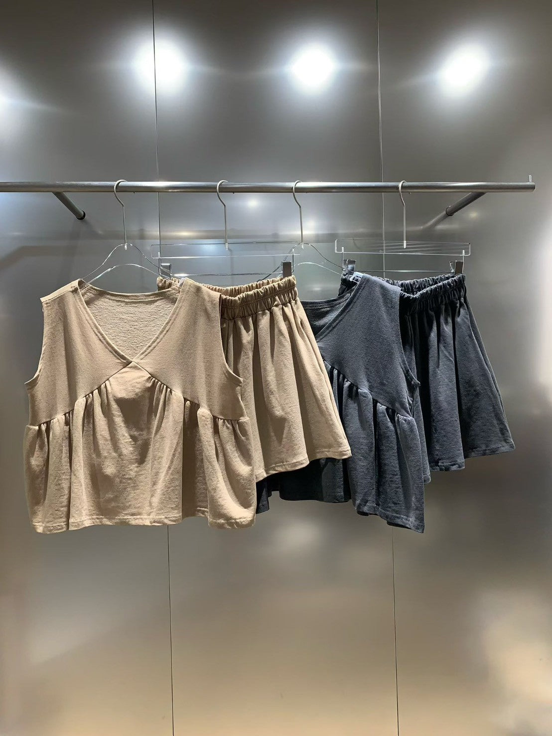 4C201 V領aline剪裁親膚棉上衣