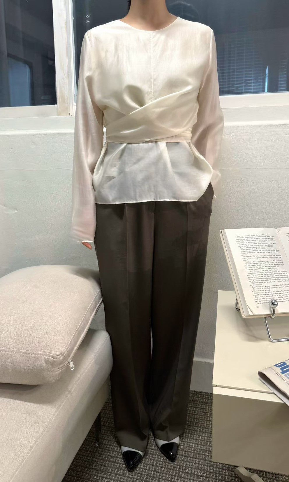 9C101 綁腰剪裁長袖上衣