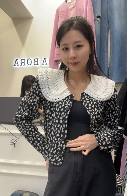 10B218 蕾絲大圓領豹紋針織外套