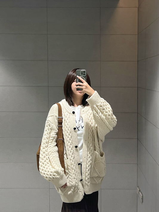 JK1878 立體織紋針織外套