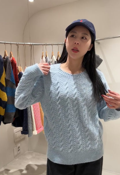 1B207 圓領麻花紋微鬆份毛衣