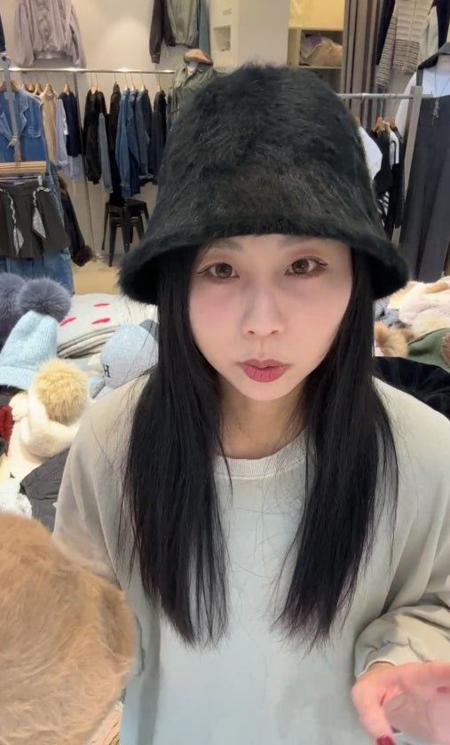 1C207 毛鬚感鐘型帽