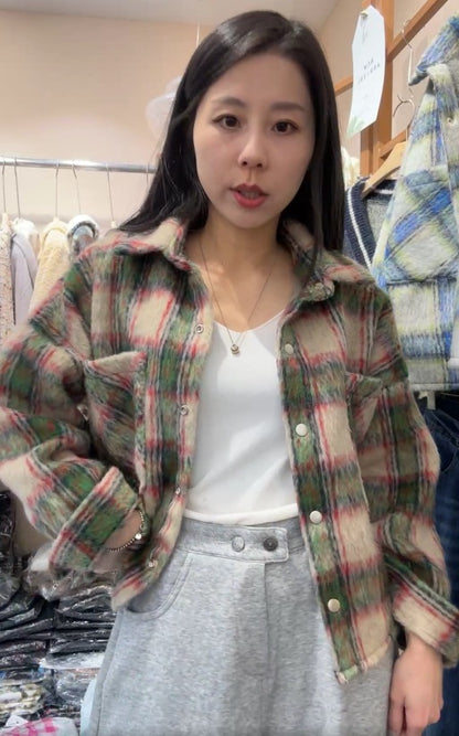 10A208 毛鬚感格紋襯衫外套