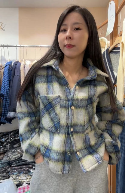 10A208 毛鬚感格紋襯衫外套