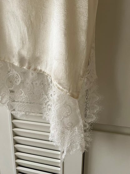 ST4528 細帶拚蕾絲緞面背心