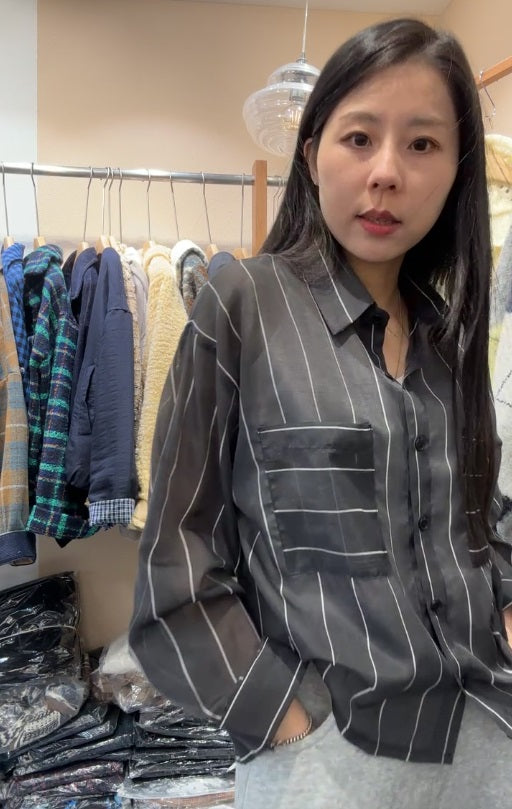 10A211 透膚感細條紋短版襯衫