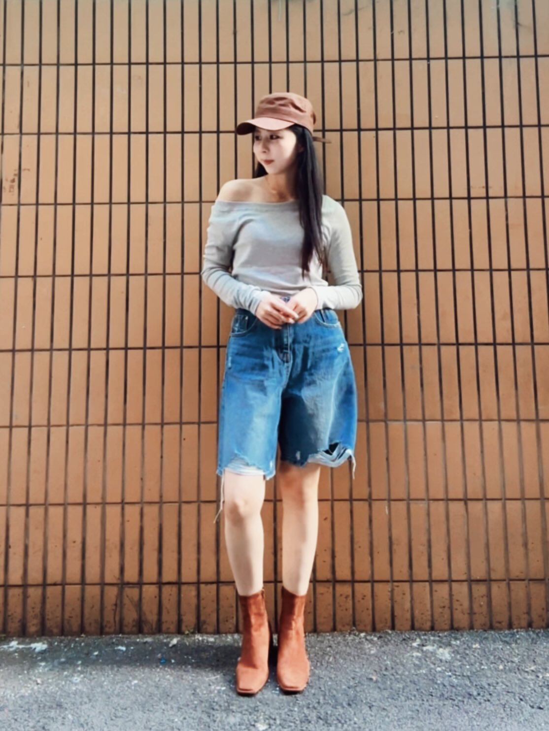 TS1769 大U領長袖棉T