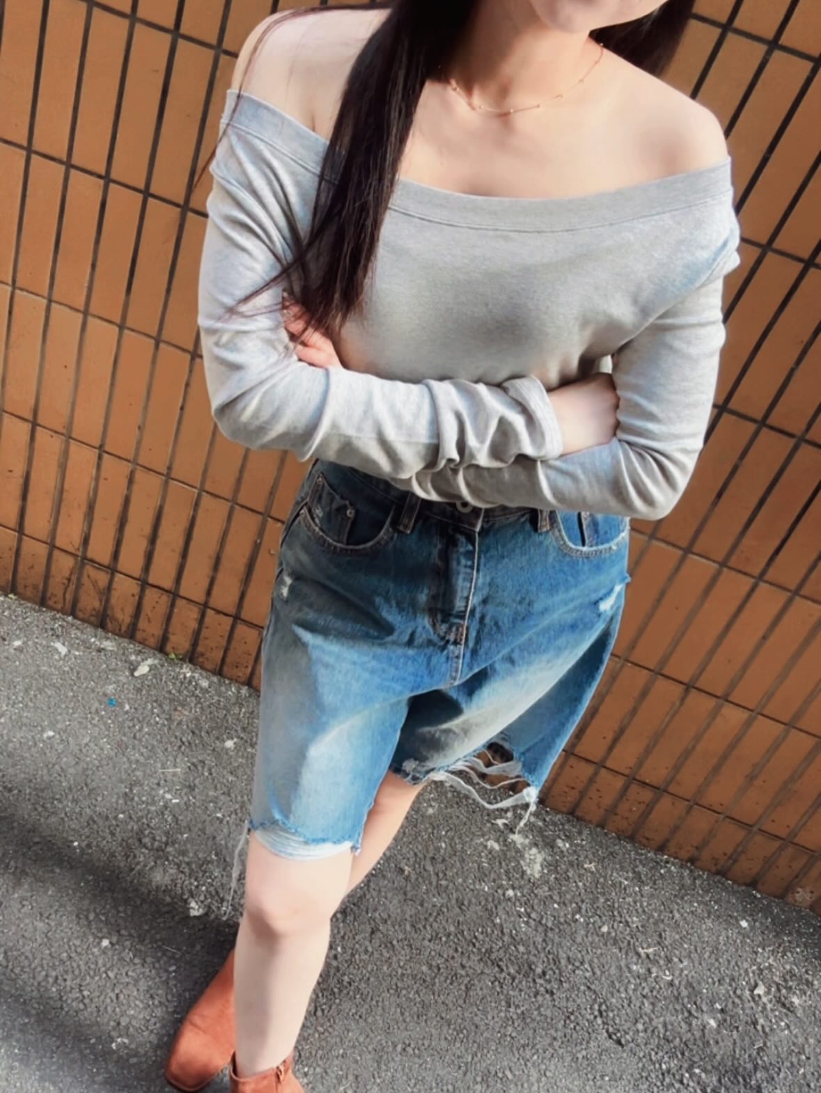 TS1769 大U領長袖棉T