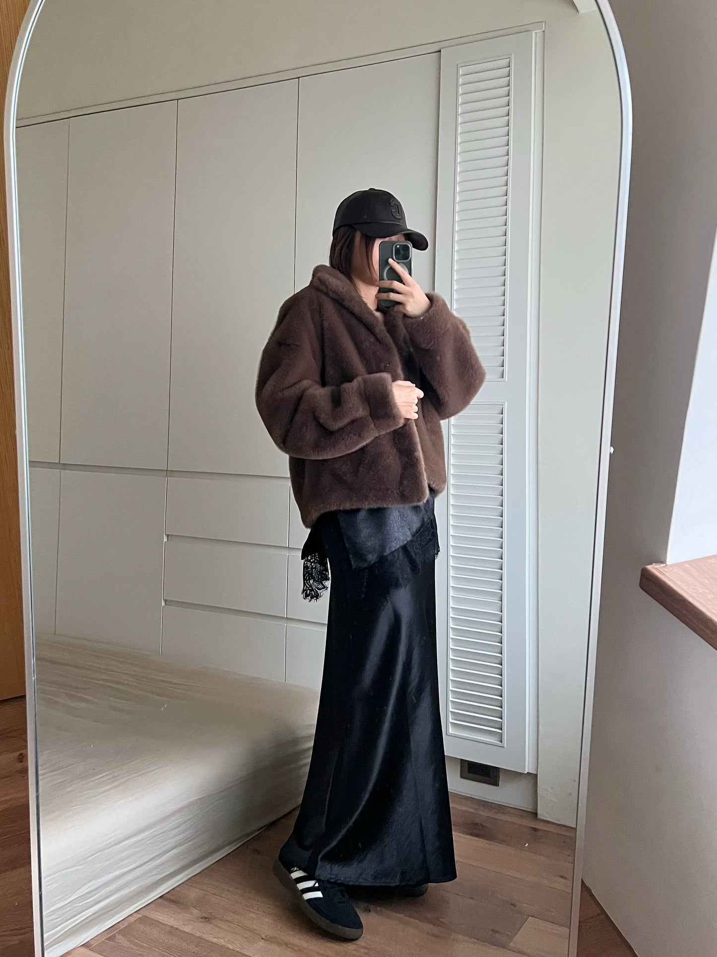 ST4528 細帶拚蕾絲緞面背心