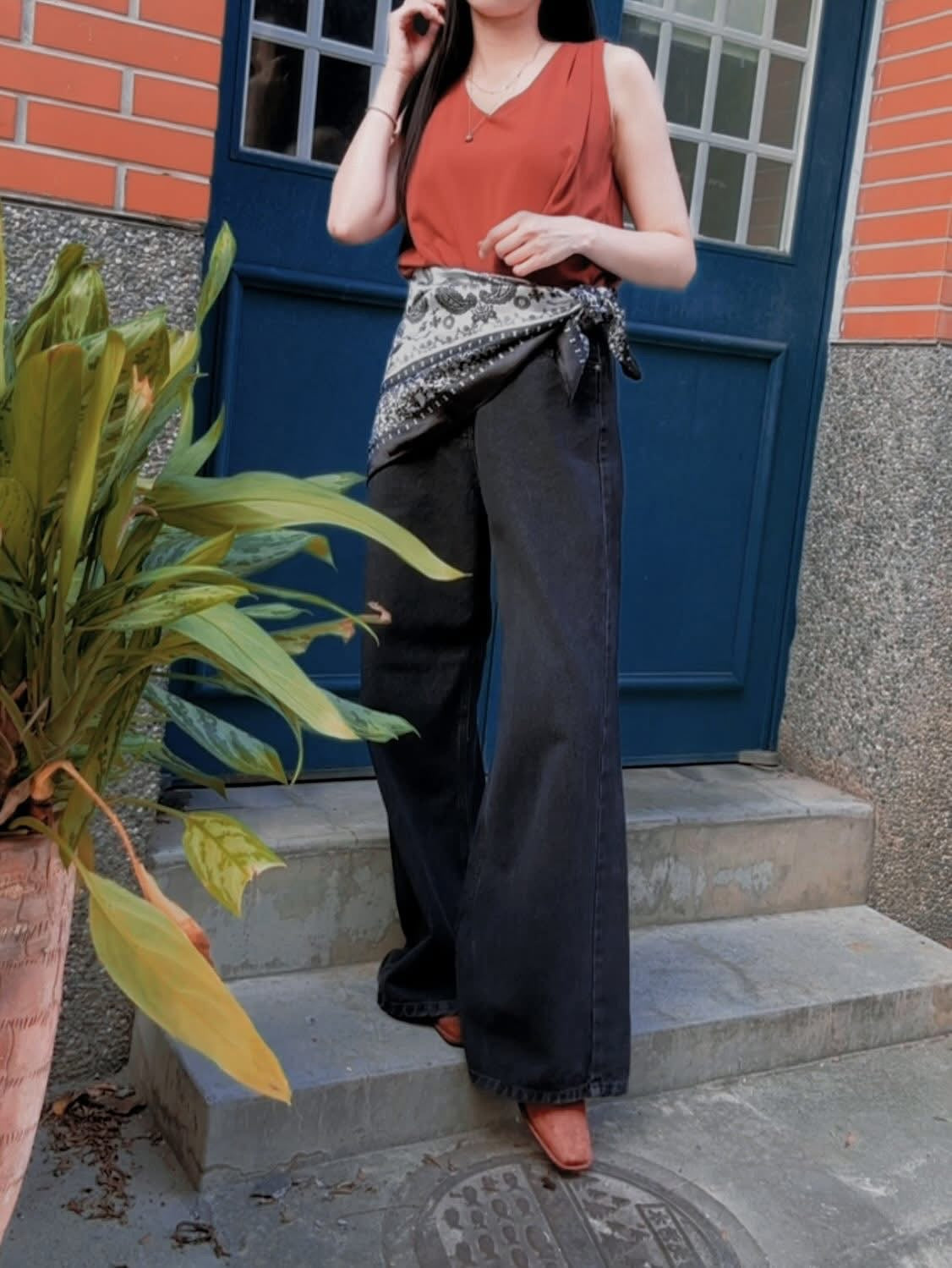 SC010 腰果花絲質大方巾