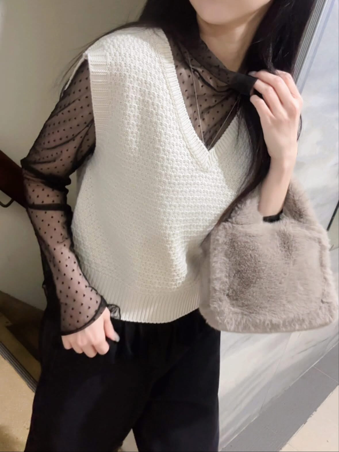 ST4527 點點網紗立領荷葉上衣