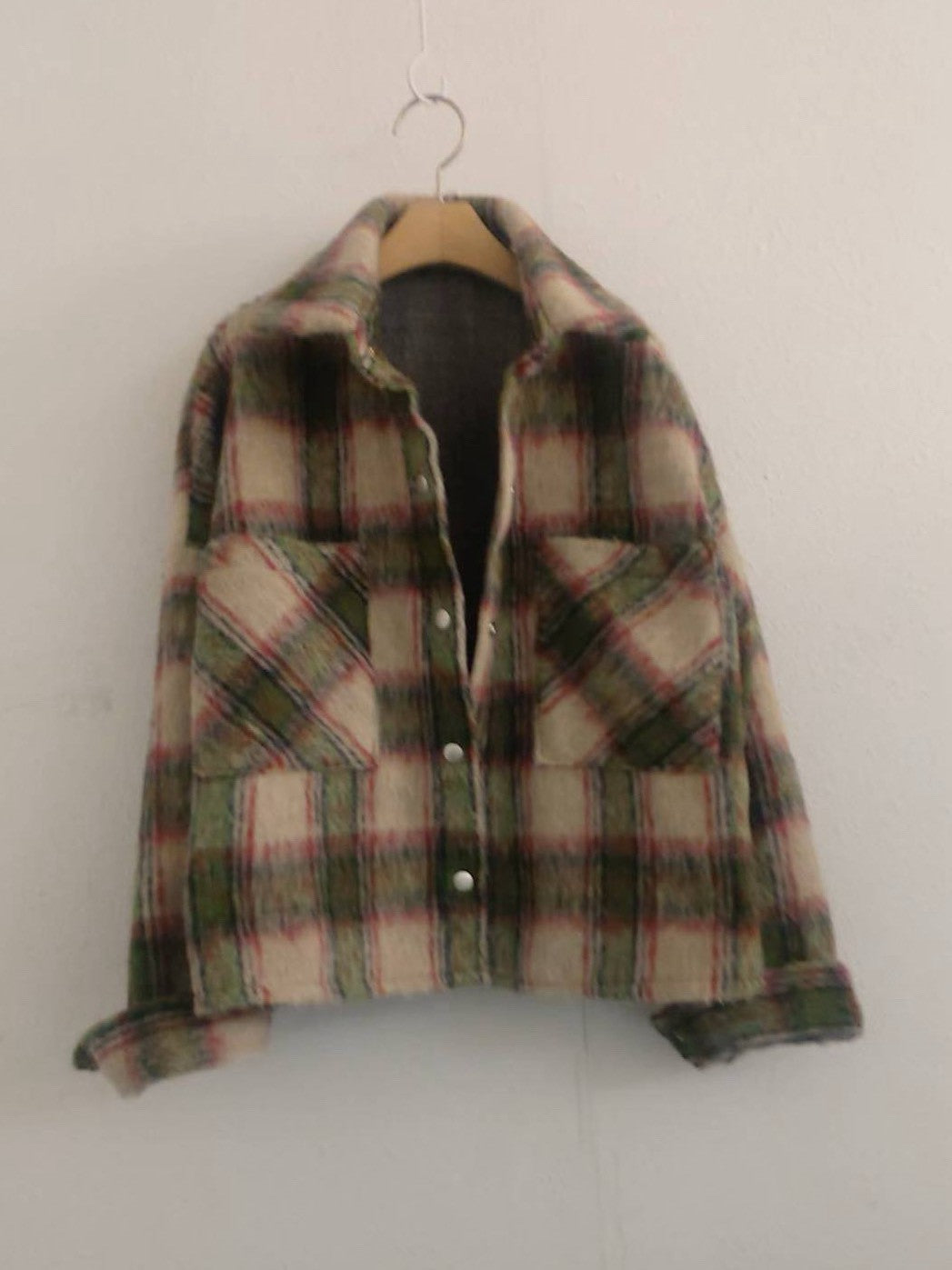 10A208 毛鬚感格紋襯衫外套