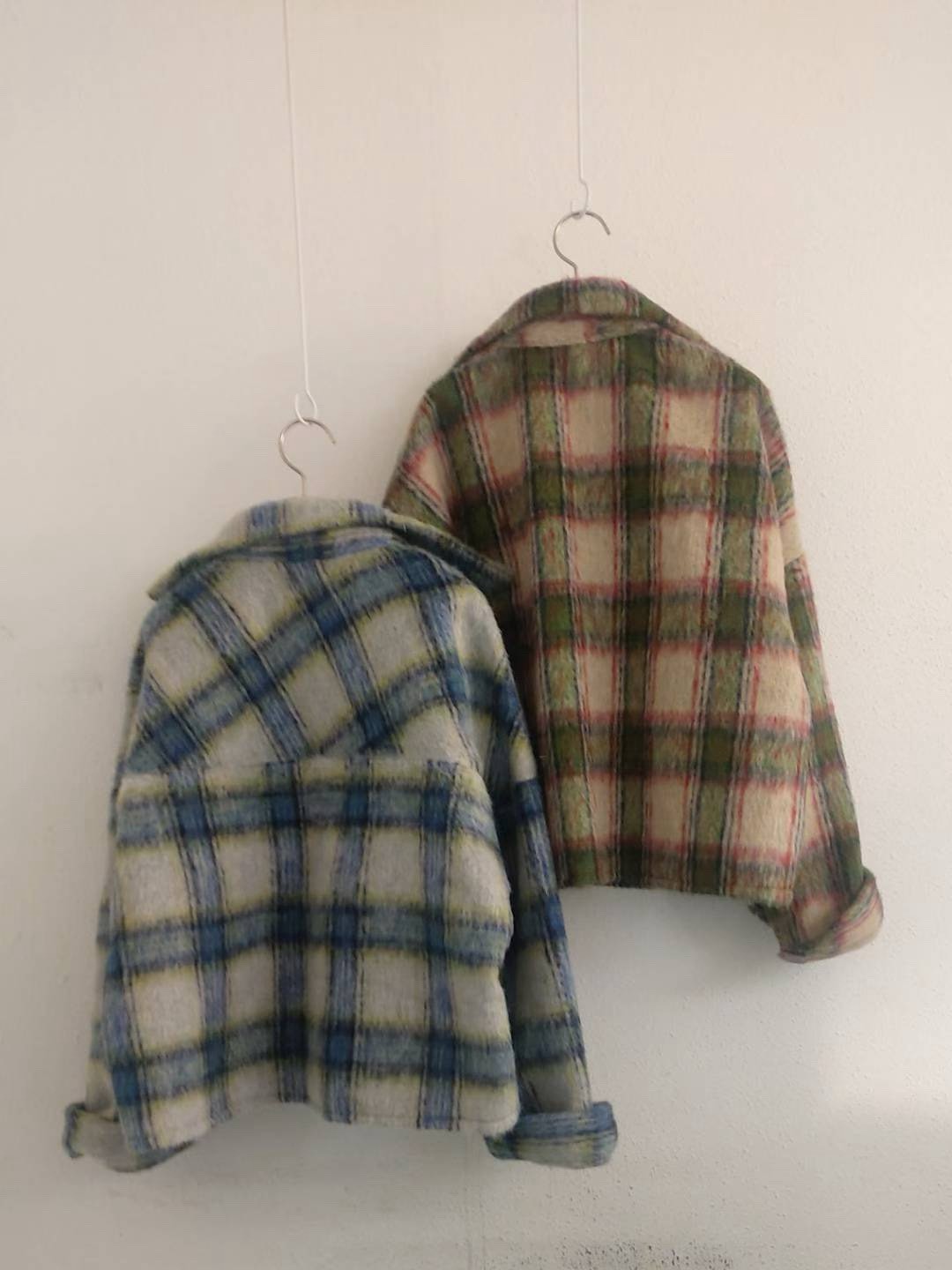 10A208 毛鬚感格紋襯衫外套