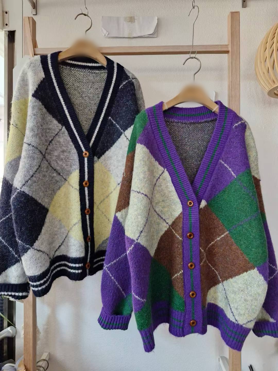 10A204 菱格紋針織外套