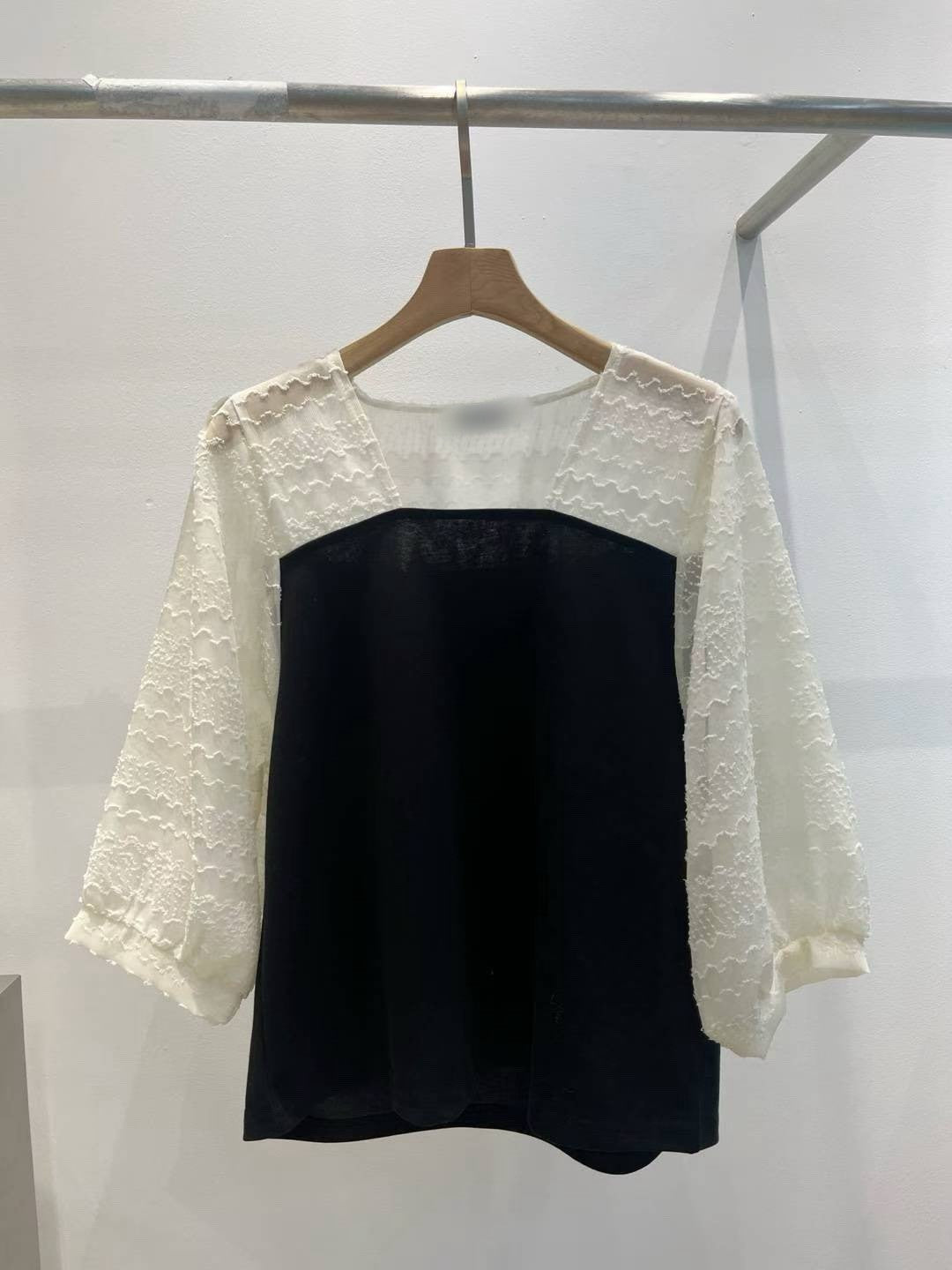 10B112 七分袖方領拚袖上衣