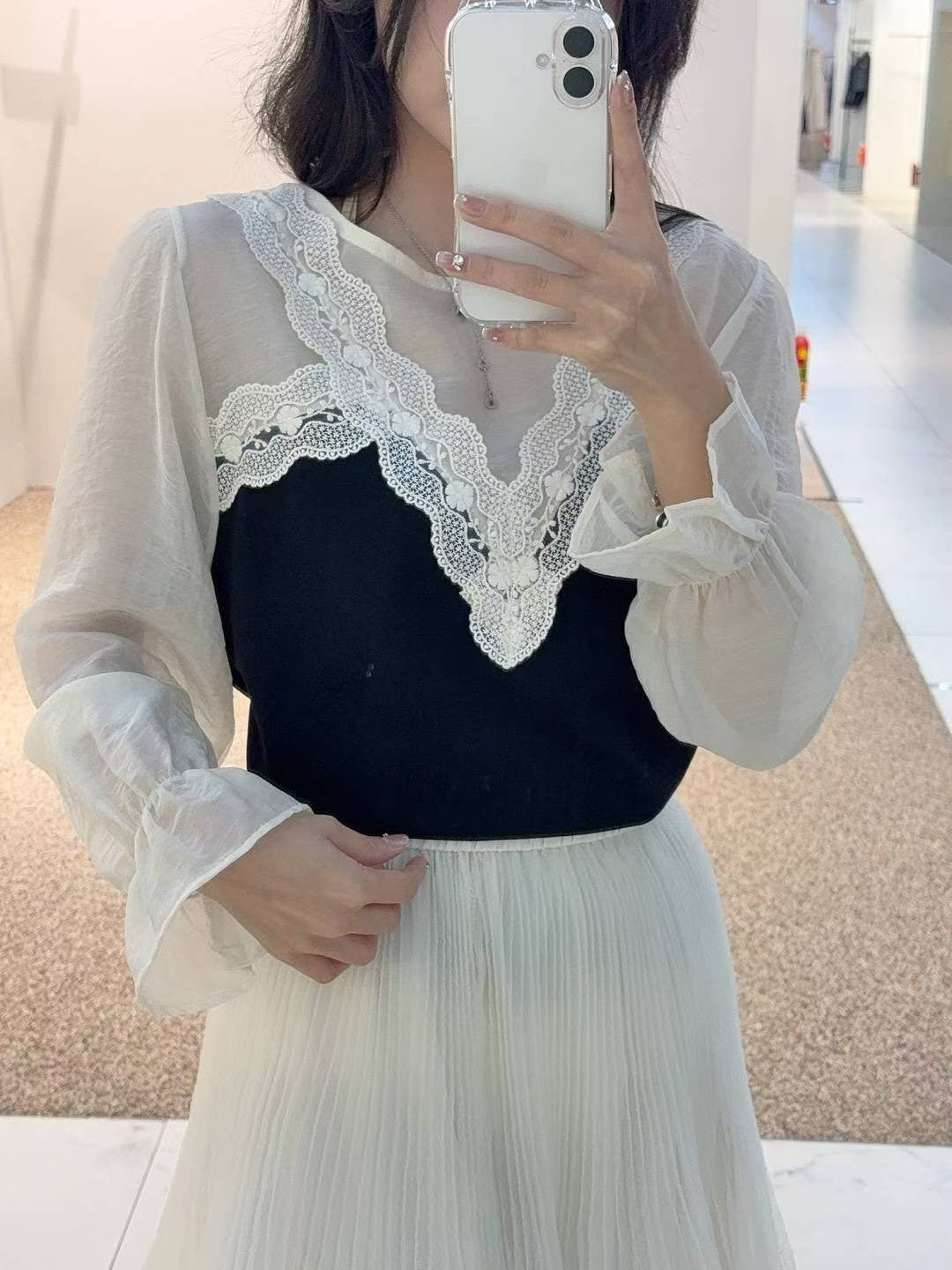 10B113 前襟V領蕾絲拚袖雪紡上衣