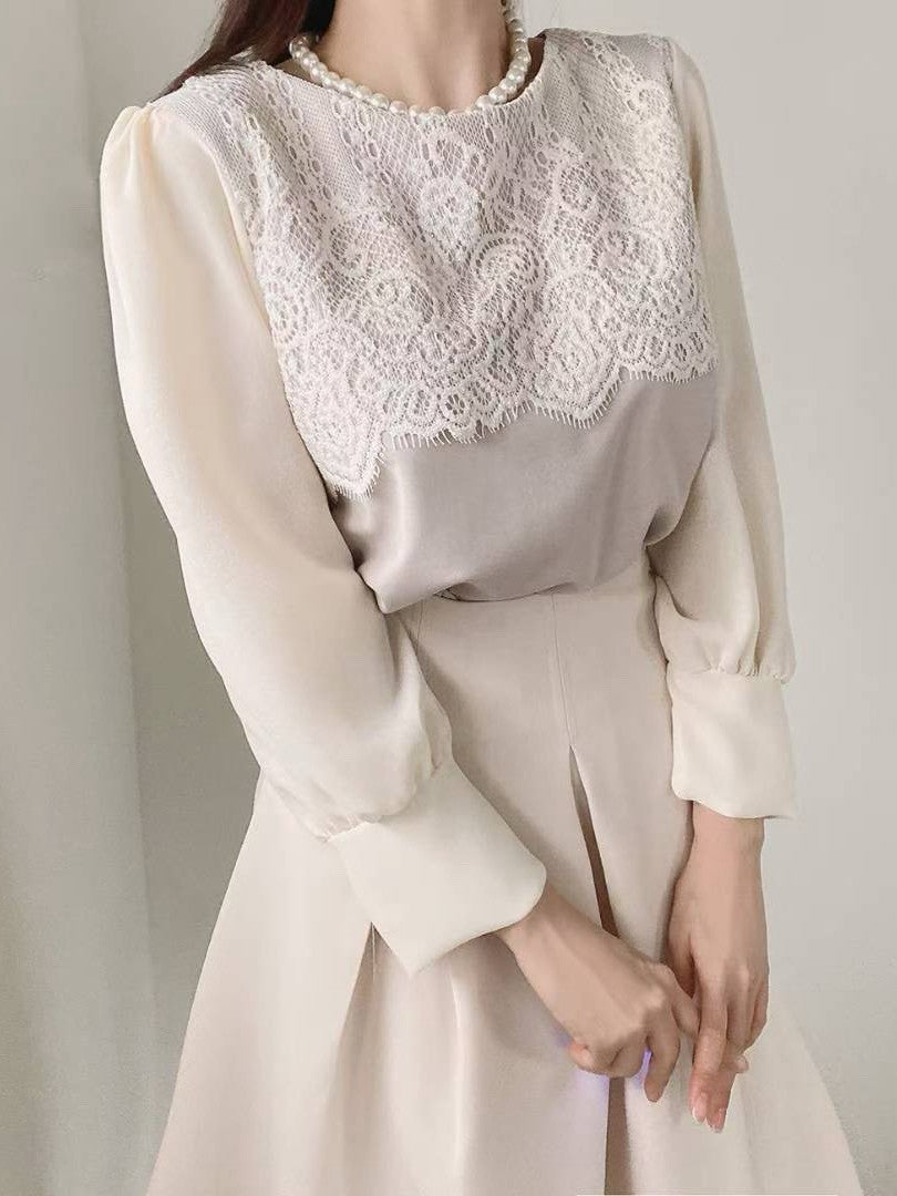 10B116 拚色蕾絲上衣