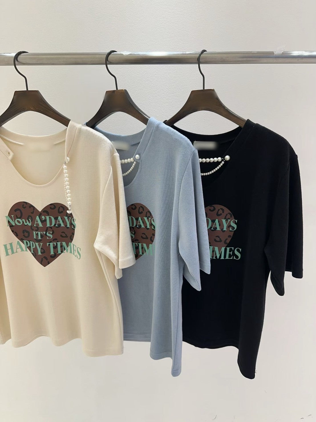 10B214 珍珠鍊領愛心厚棉短T