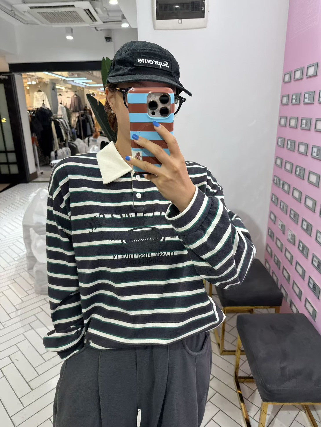 10B211 拚白領字母LOGO條紋長T