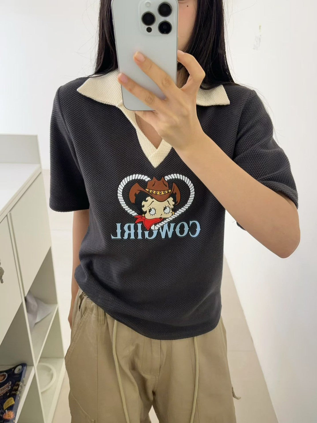 10B216 貝蒂領子短袖上衣