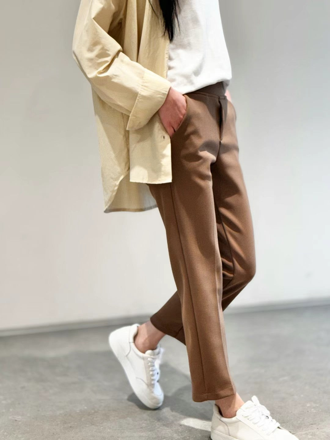 10D202 收腹款彈性小直筒西裝褲