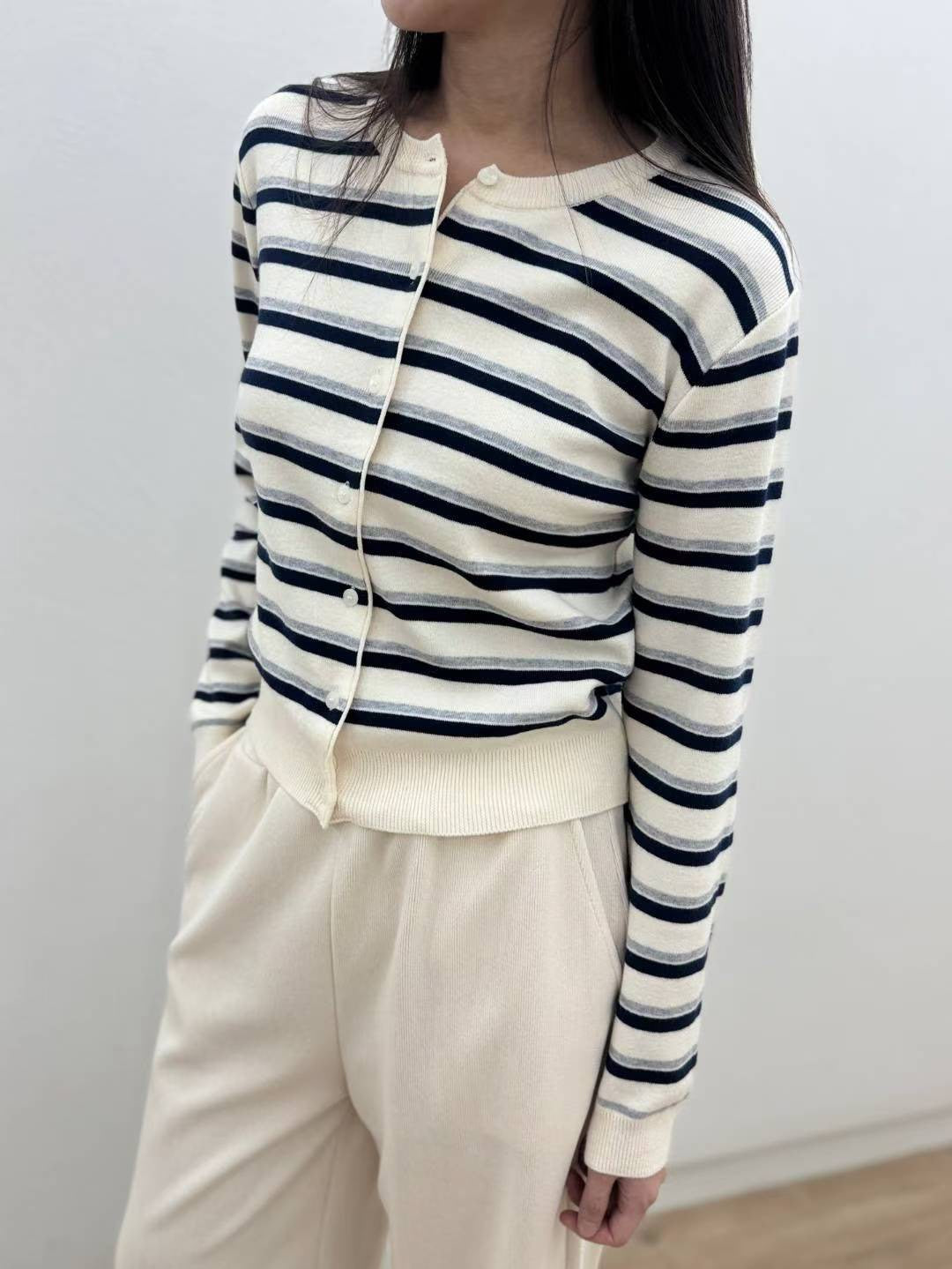 10C201 配色橫條針織外套