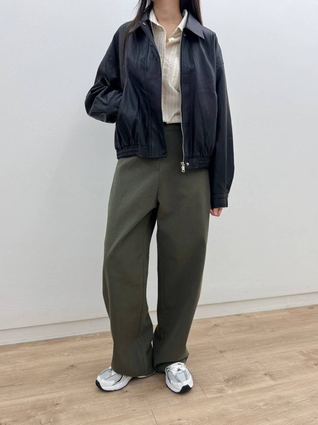 10C213 領子皮質拉鍊夾克