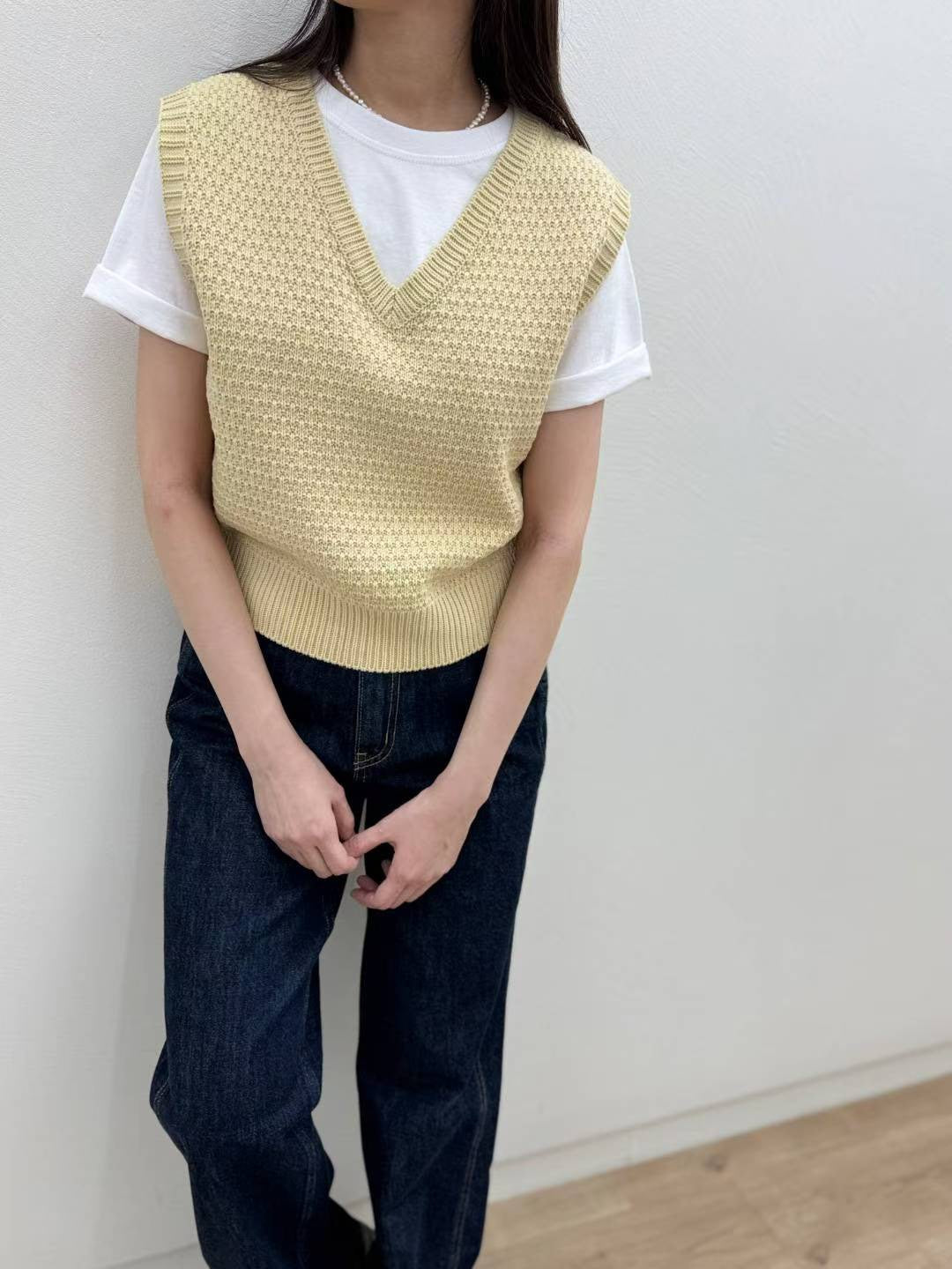 10C217 菱格紋V領針織背心