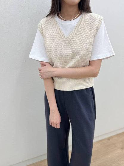 10C217 菱格紋V領針織背心