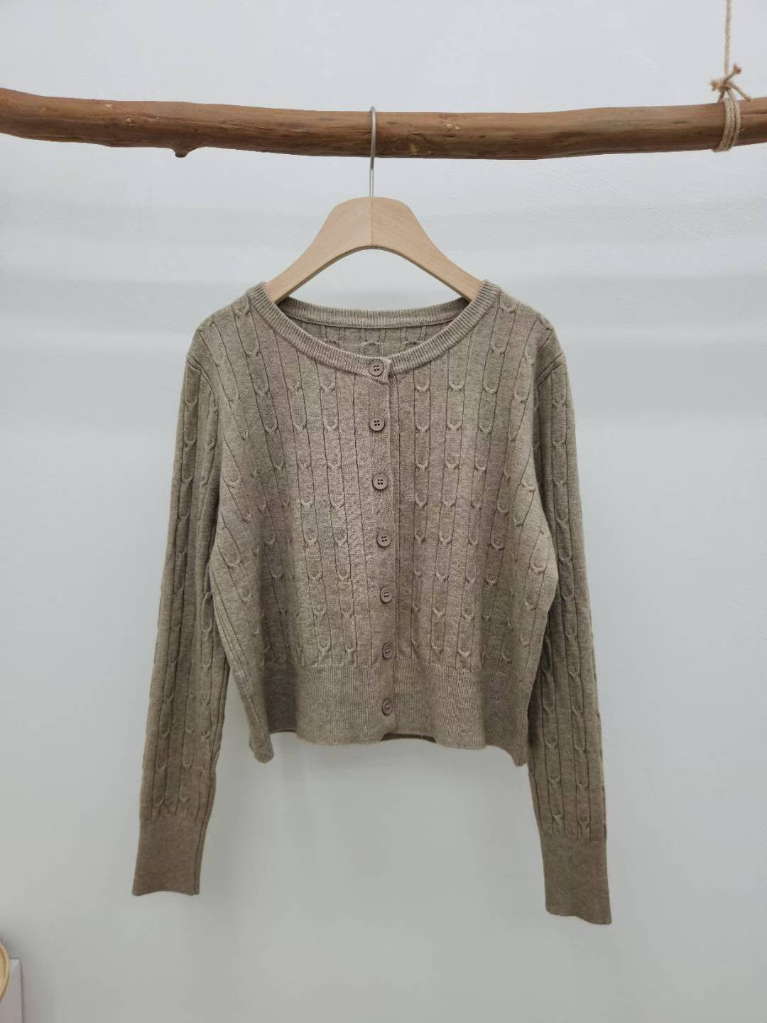 10C204 麻花短版針織外套