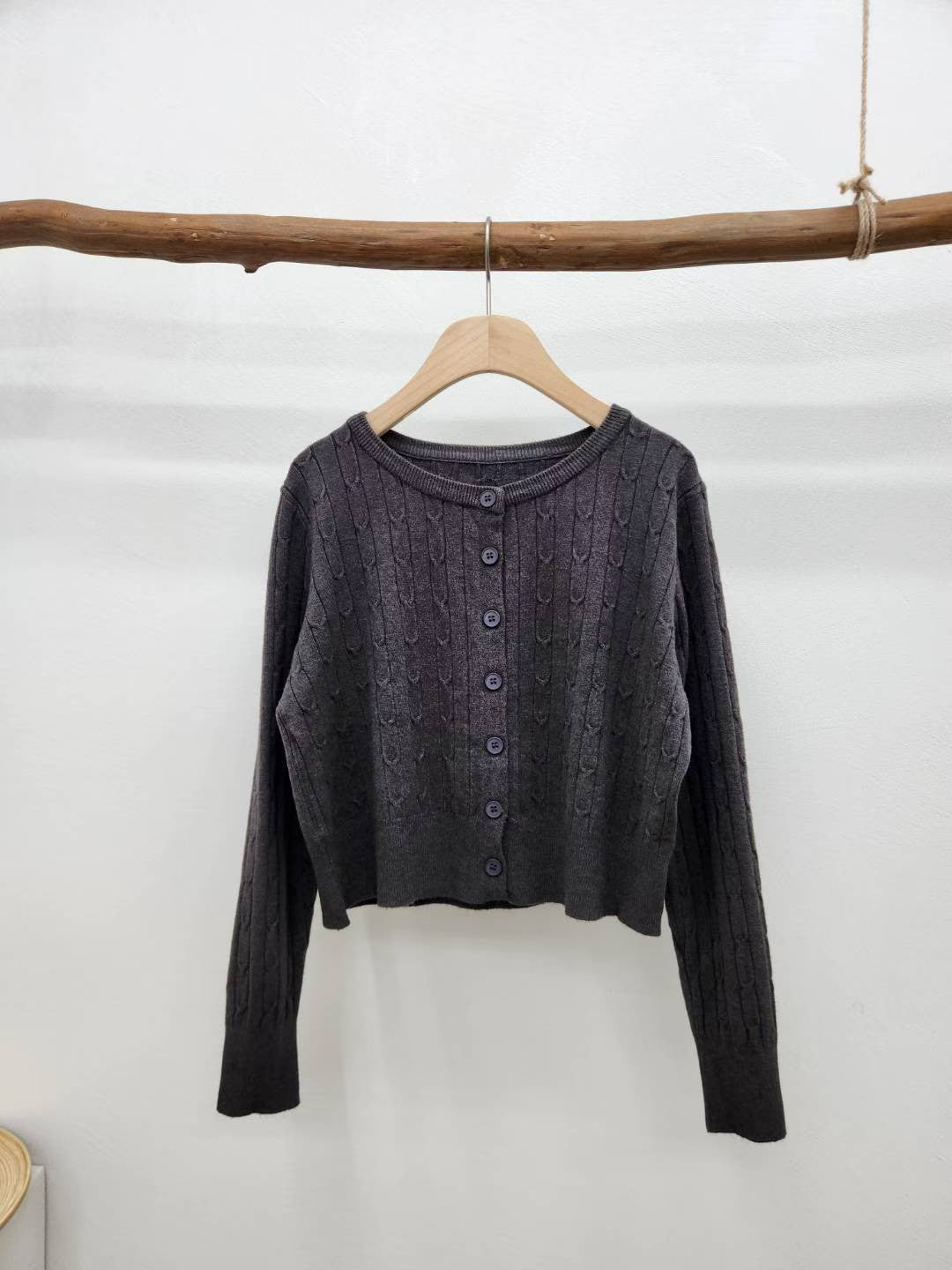 10C204 麻花短版針織外套