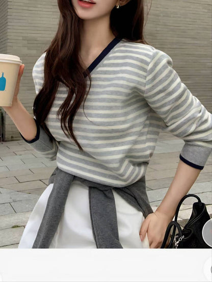 10C205 滾邊V領橫條針織衫