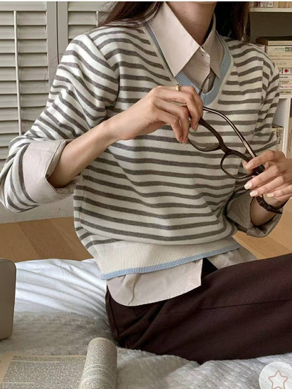 10C205 滾邊V領橫條針織衫