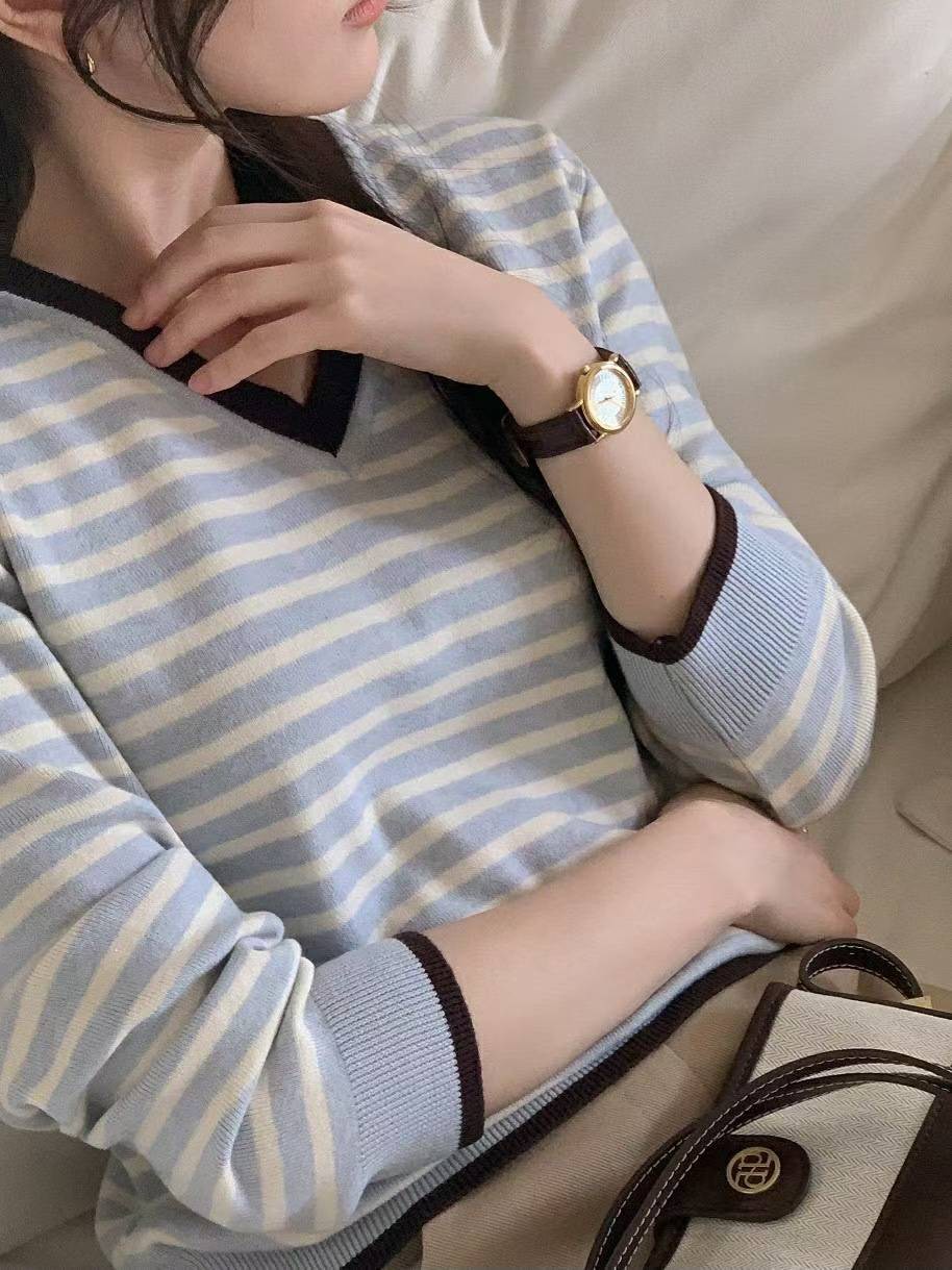 10C205 滾邊V領橫條針織衫