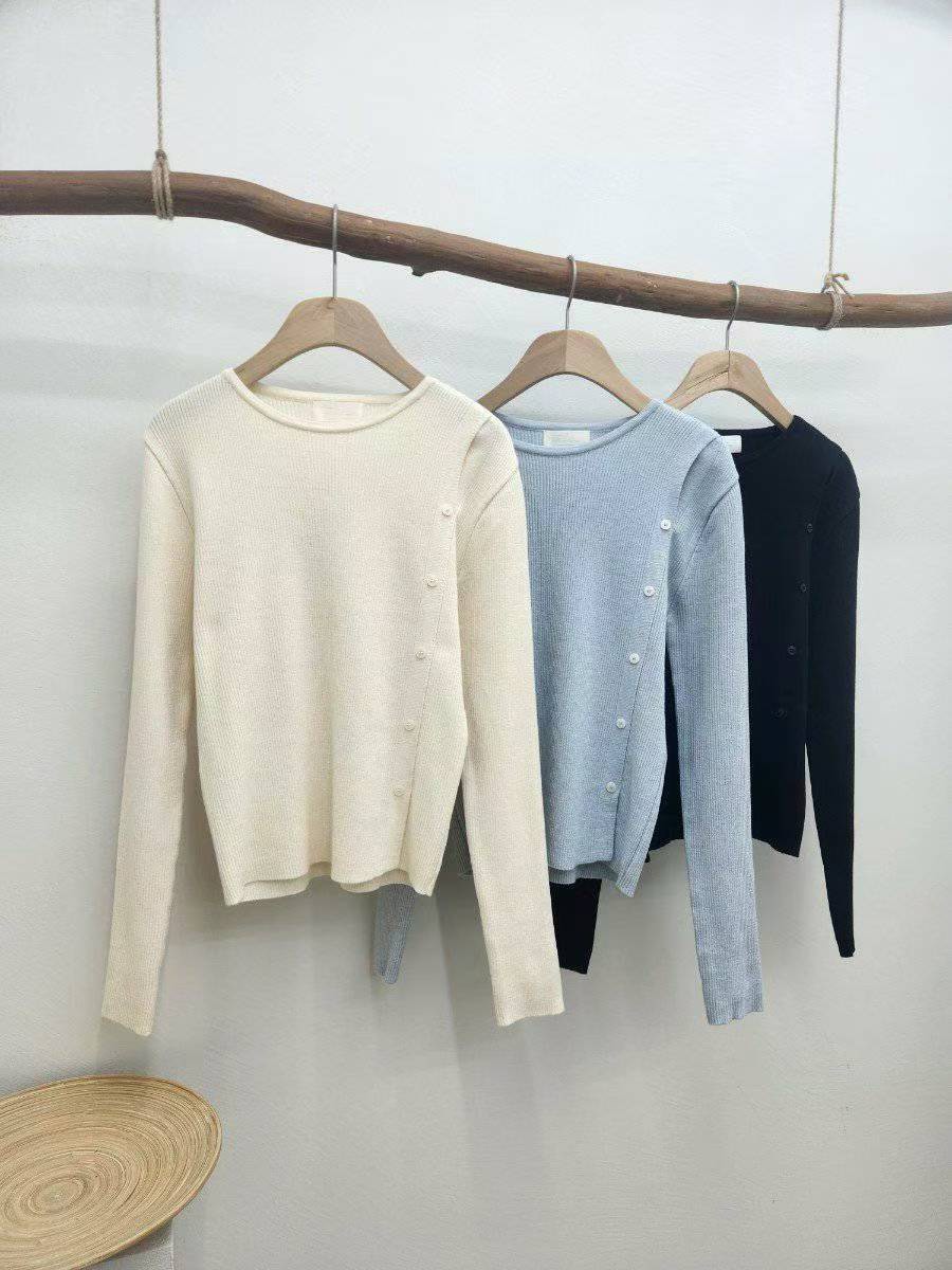 10C207 側排釦螺紋針織衫