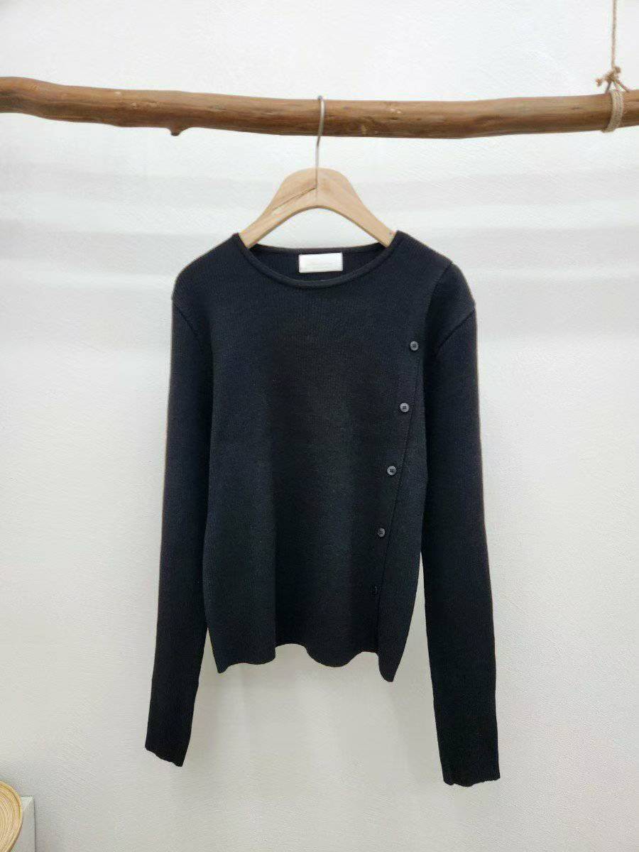 10C207 側排釦螺紋針織衫