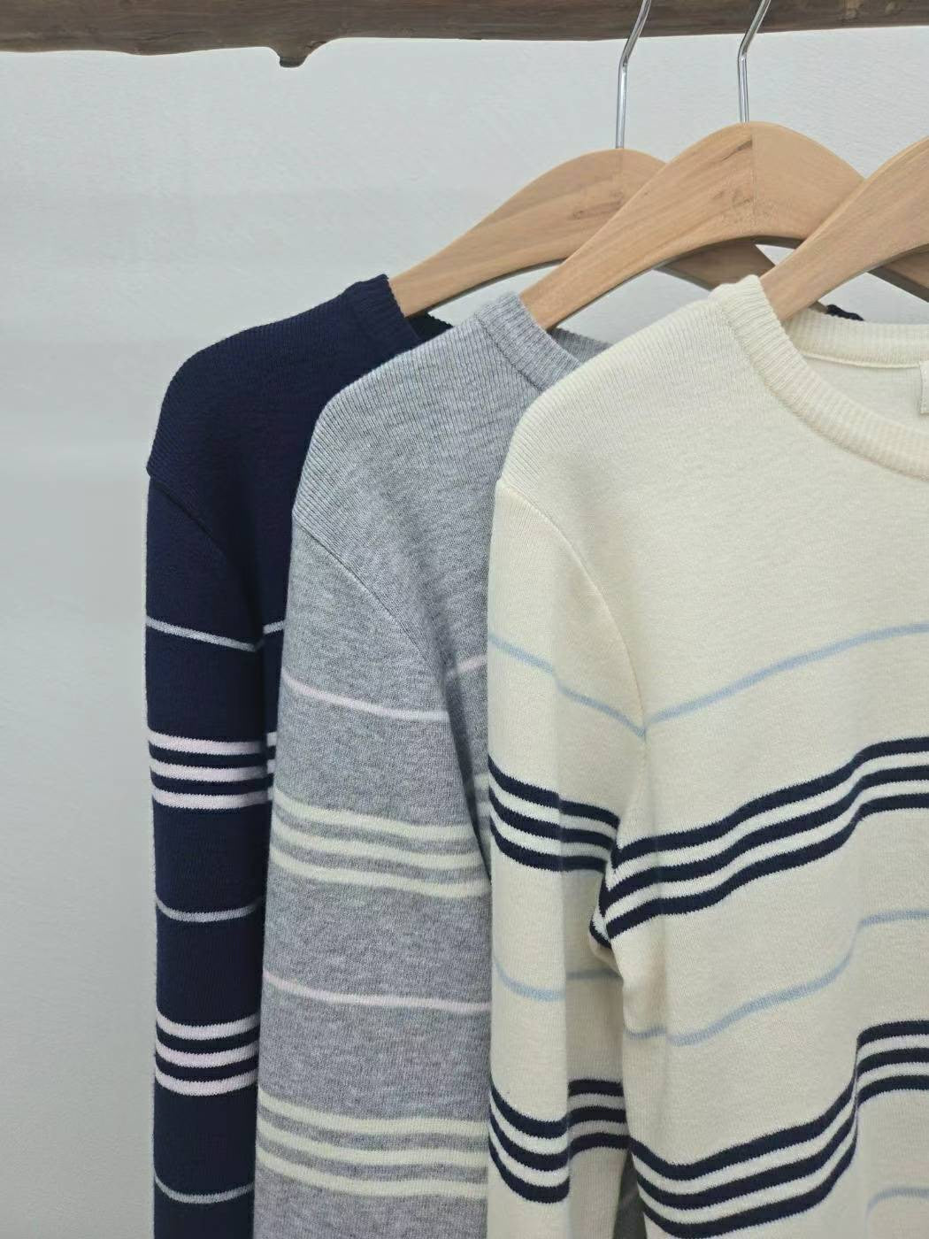 10C208 粗細橫條圓領針織衫