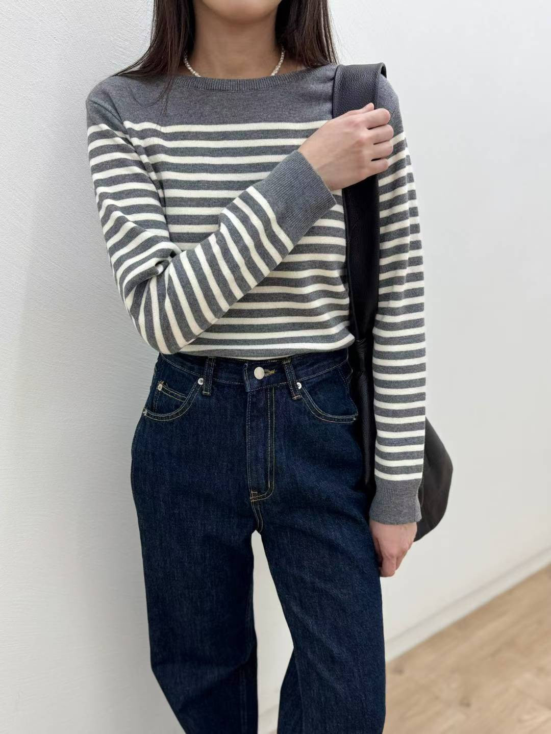 10C209 船型領橫條針織衫