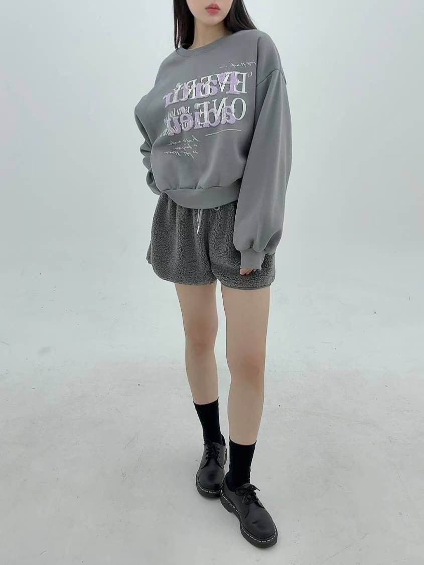 12A107 毛毛字母大學T(內磨毛)