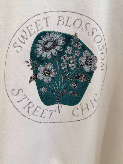 12A112 花束圓LOGO大學T(內磨毛)