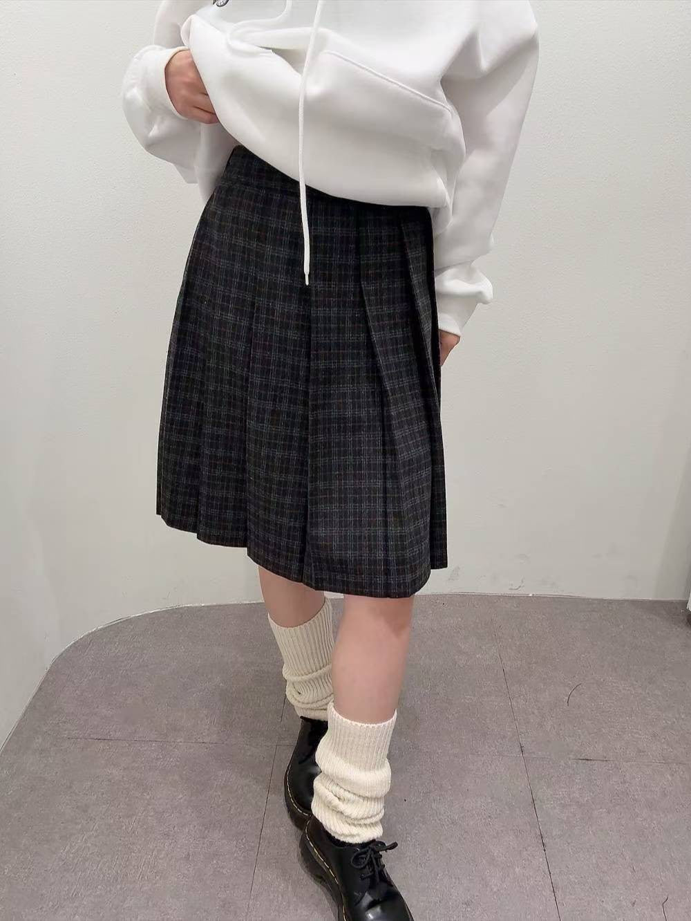 12A118 毛呢格紋百褶五分裙(後鬆緊)