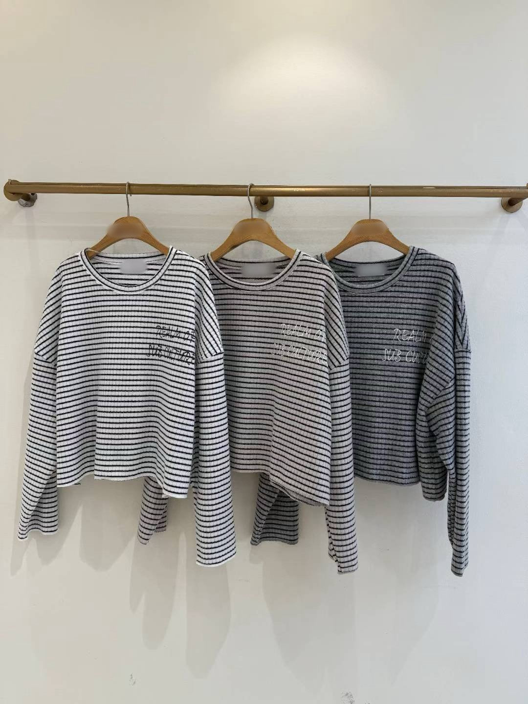 12A104 舒服棉橫條紋寬T