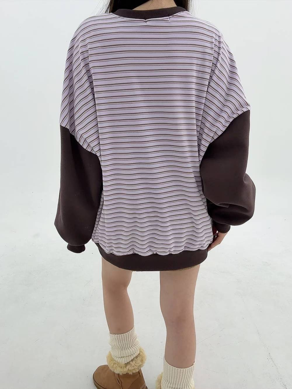 12A111 後橫條長版大學T(內磨毛)