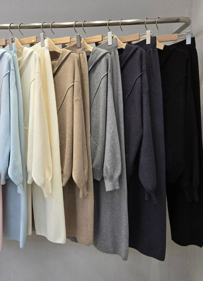 12A202 針織短袖+鬆緊腰長褲+連帽外套