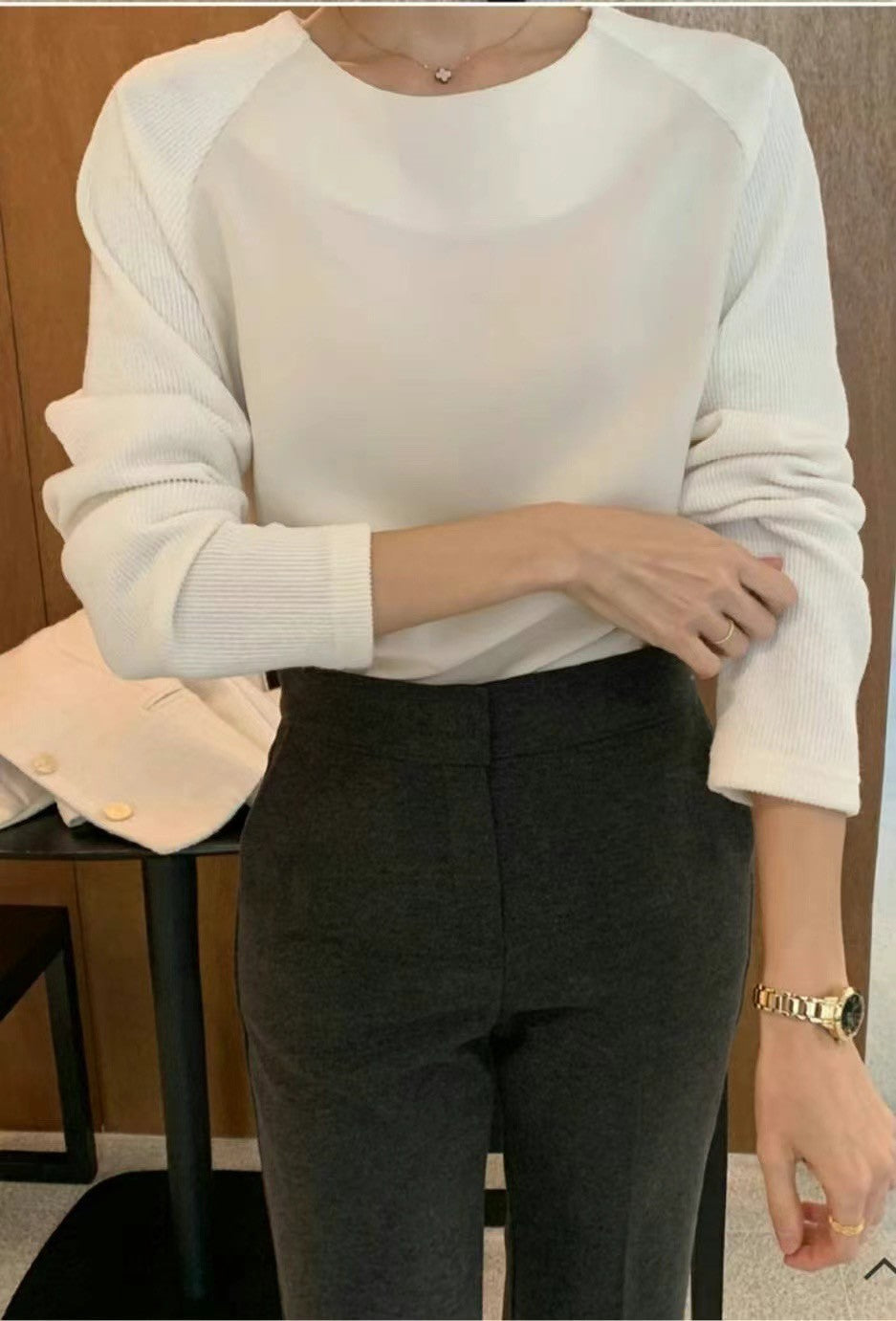 12C103 異材質接袖雪紡上衣