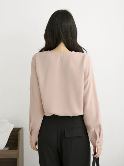 12C109 前襟抓褶V領雪紡上衣