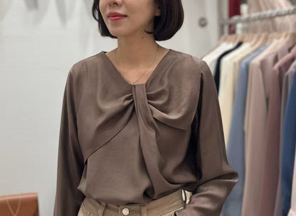 12C110 側蝴蝶結領雪紡上衣